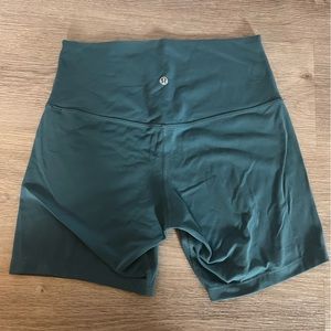 Lululemon 6” align shorts size 8